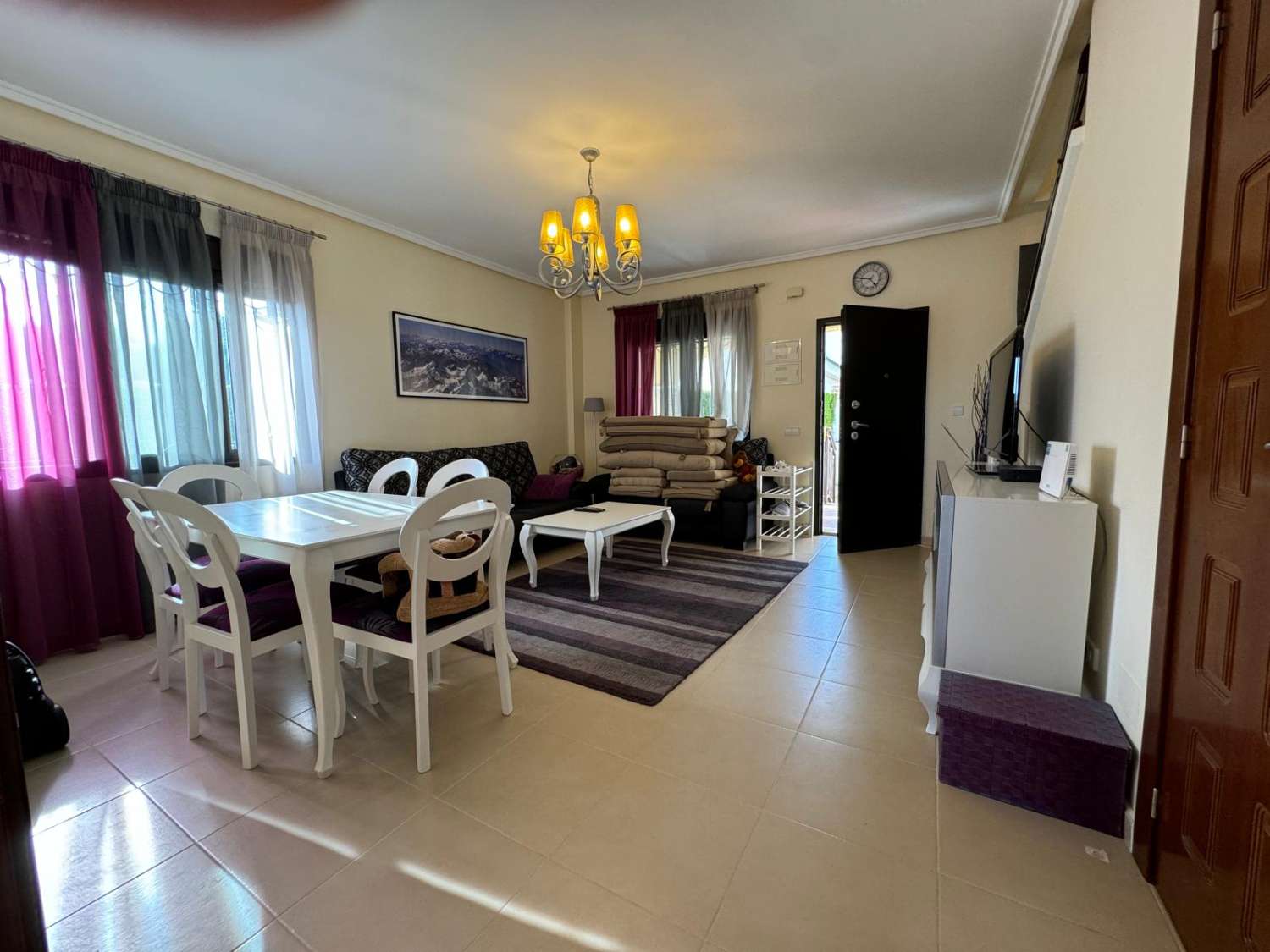 Vivienda unifamiliar de dos, plantas, tipo duplex