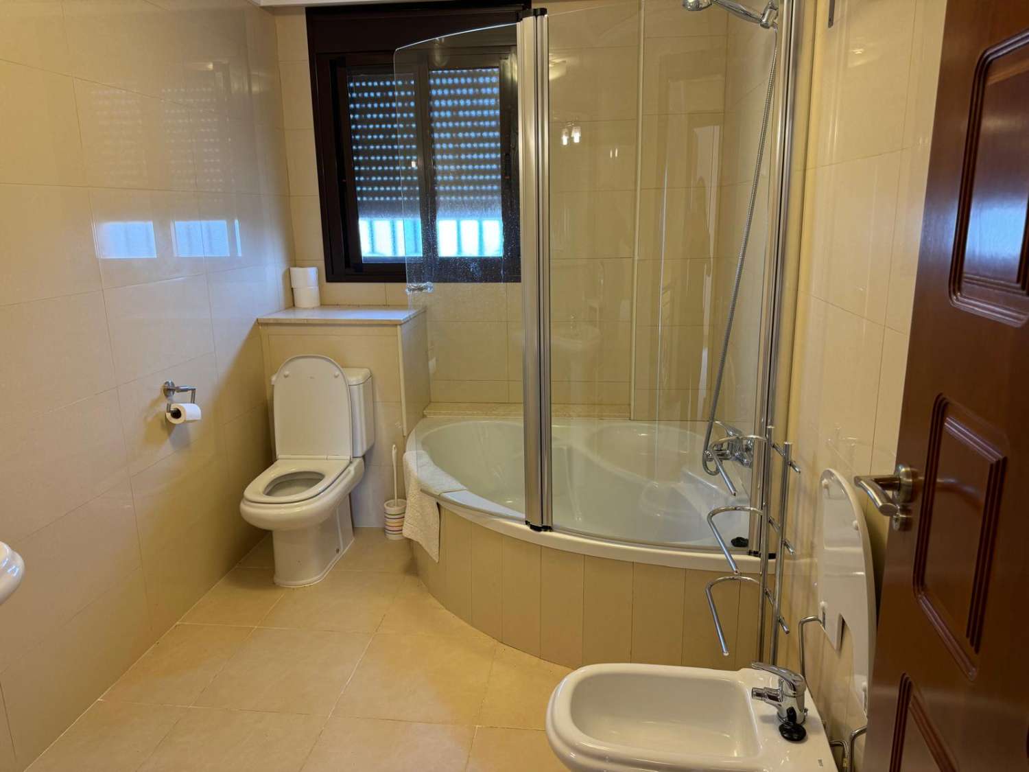 Vivienda unifamiliar de dos, plantas, tipo duplex