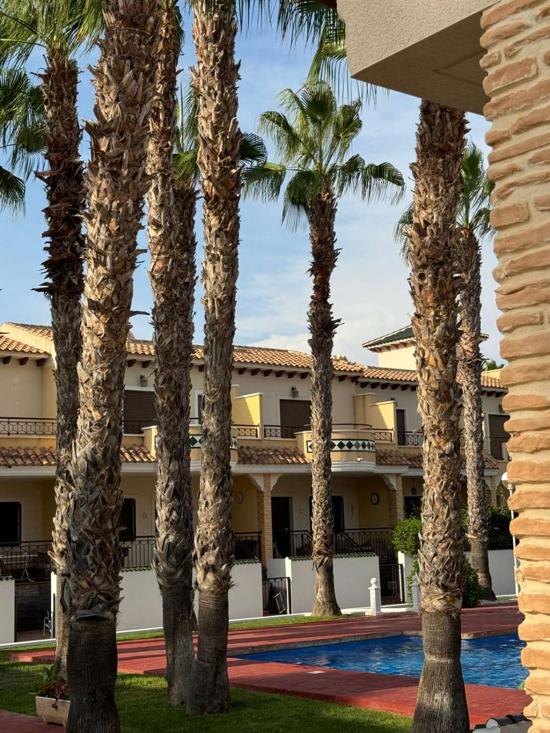 Vivienda unifamiliar de dos, plantas, tipo duplex