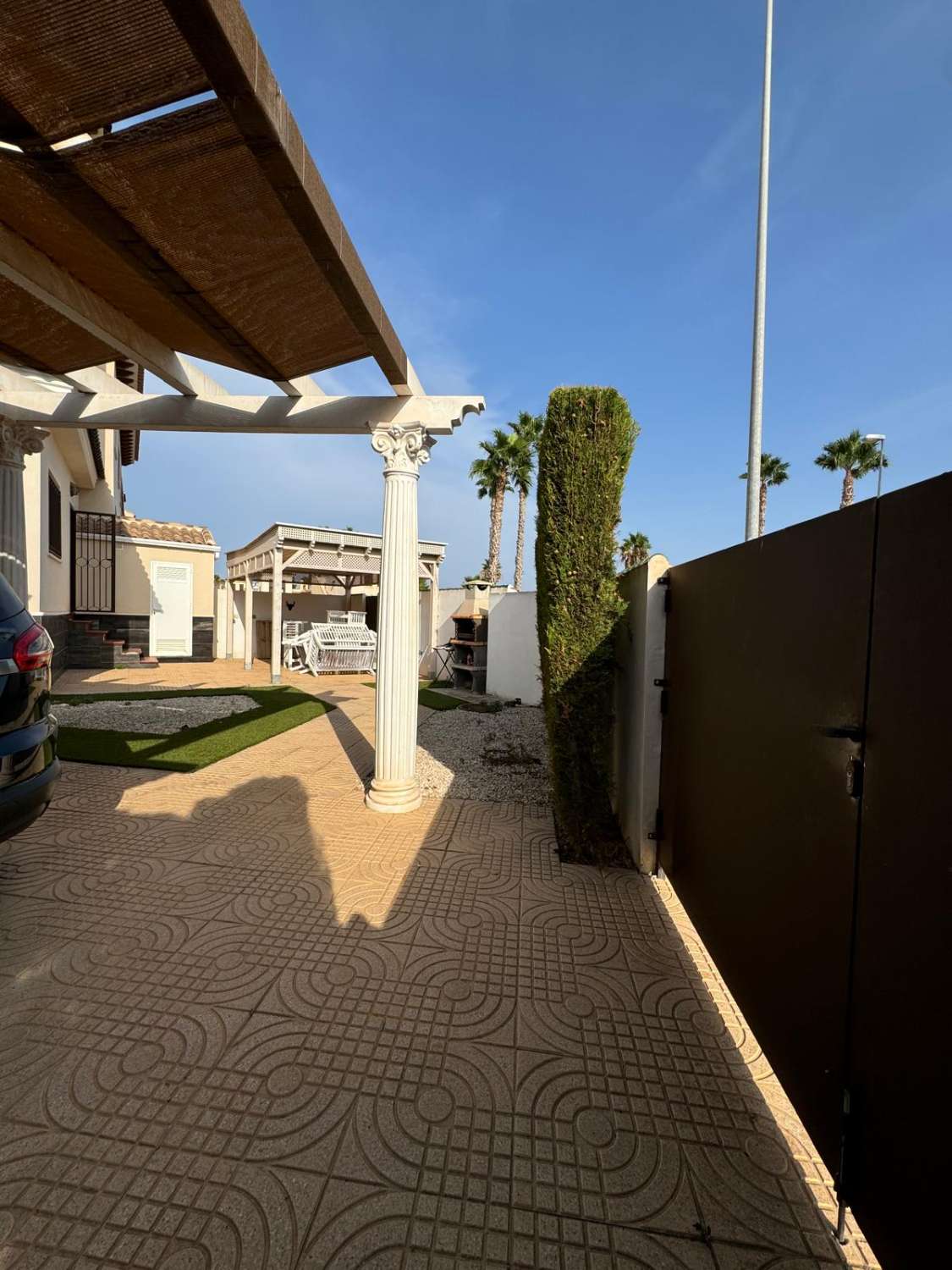 Vivienda unifamiliar de dos, plantas, tipo duplex