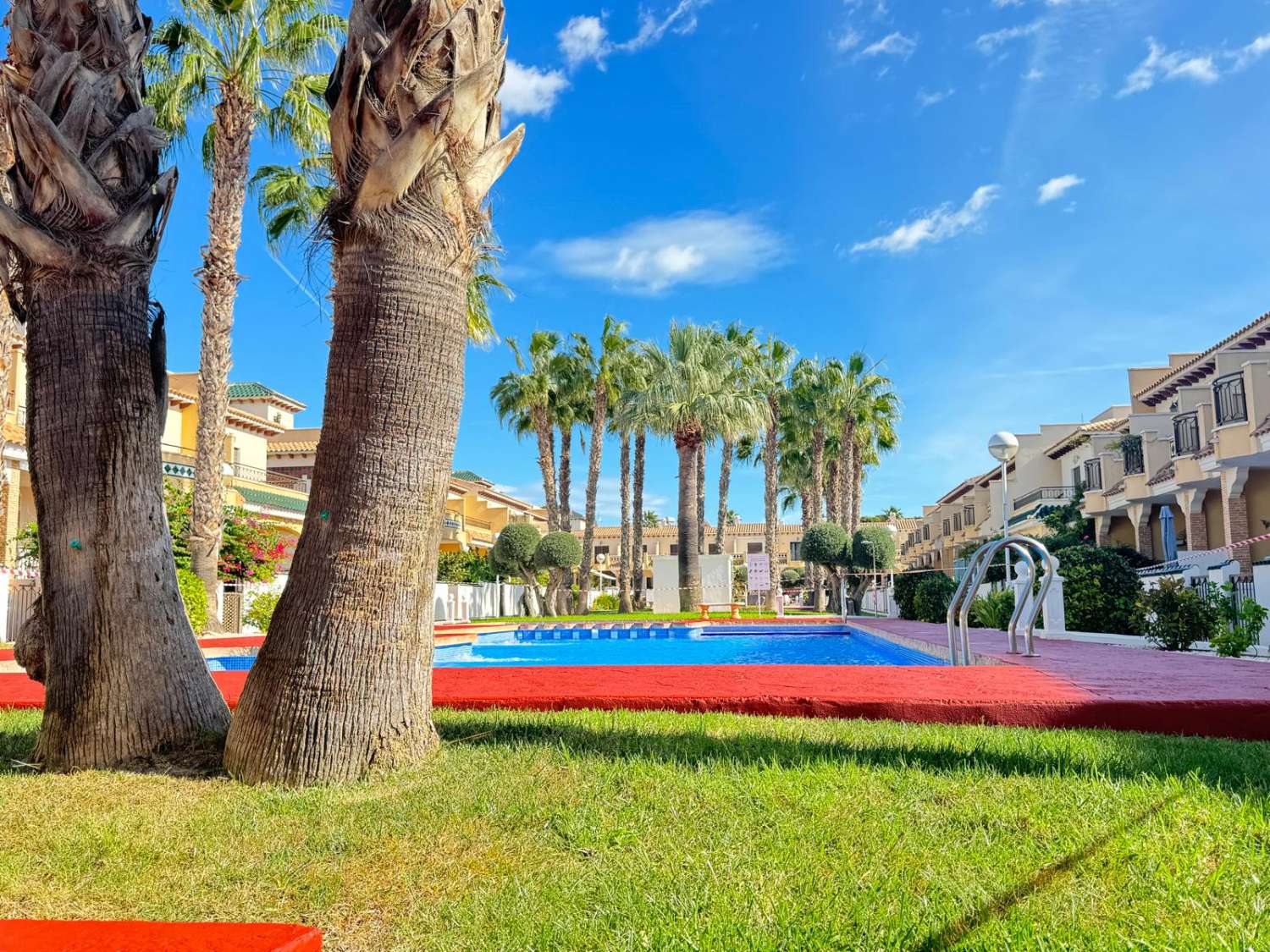 Vivienda unifamiliar de dos, plantas, tipo duplex