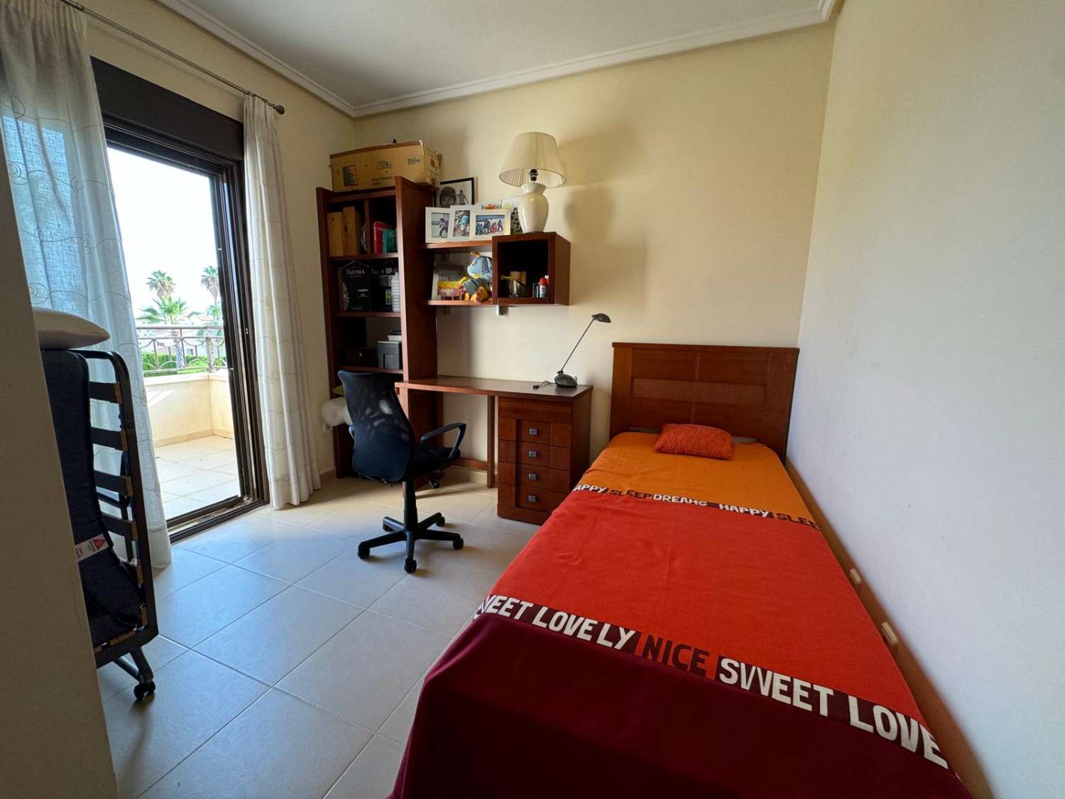 Vivienda unifamiliar de dos, plantas, tipo duplex