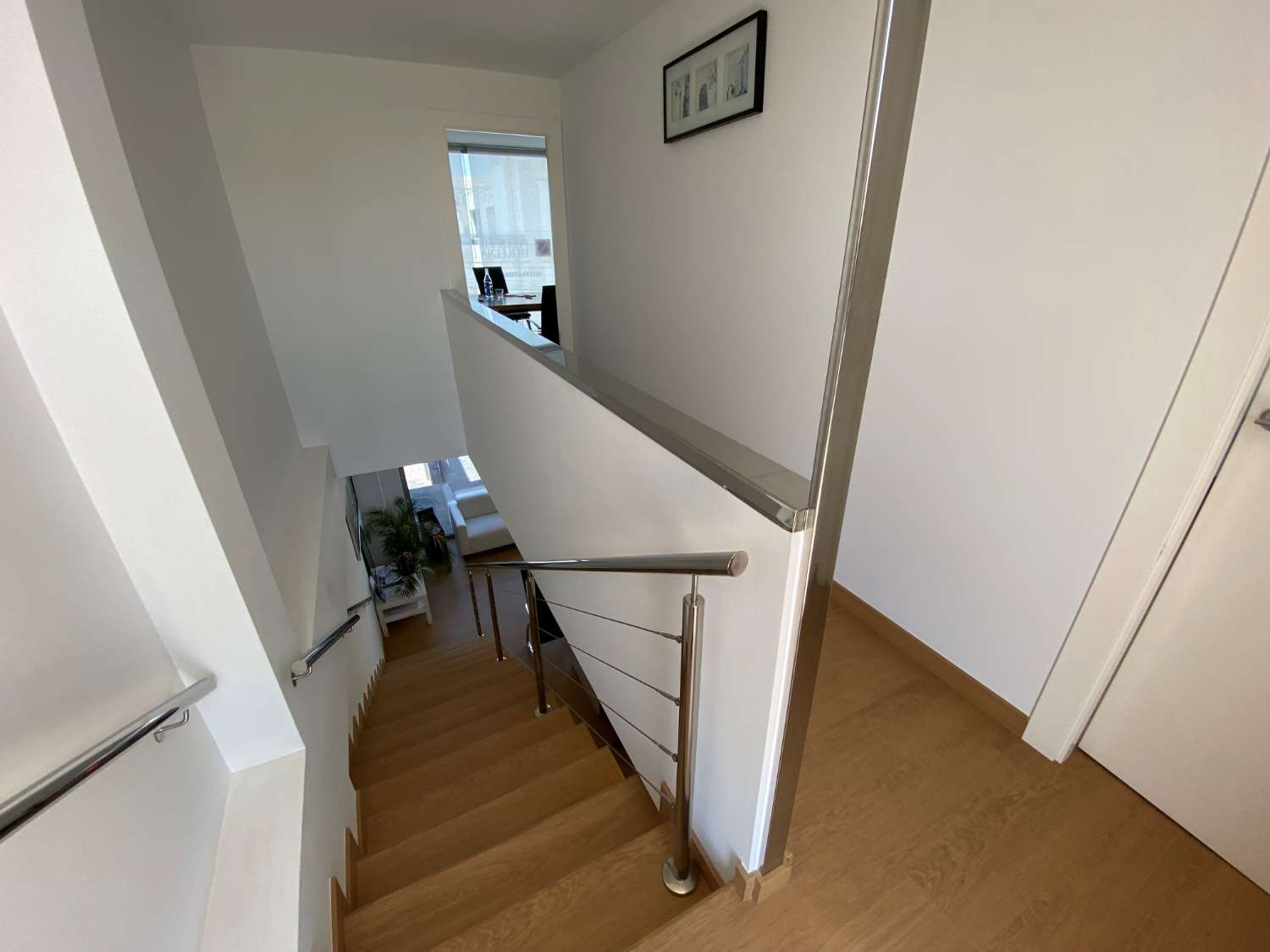 Alquiler de local comercial. Céntrico en zona comercial de Ciudad Quesada. Rojales.  Apto para tienda y oficinas.