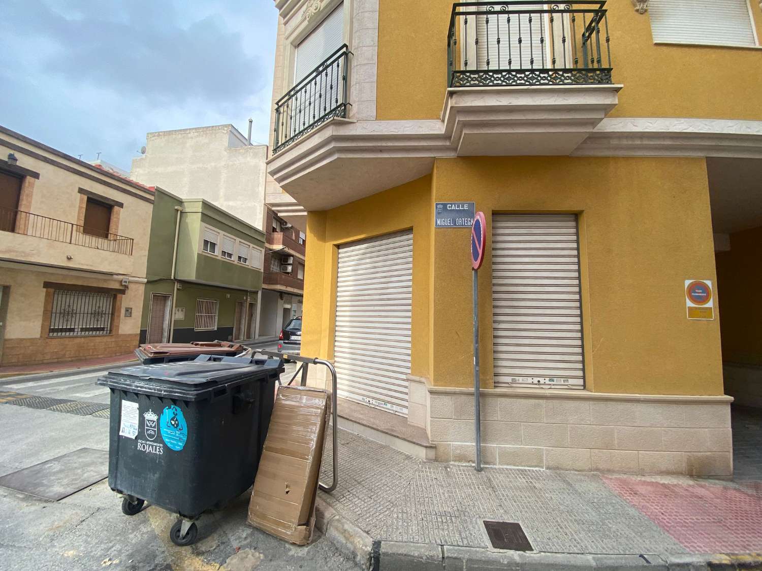 Local en Rojales de 82m2